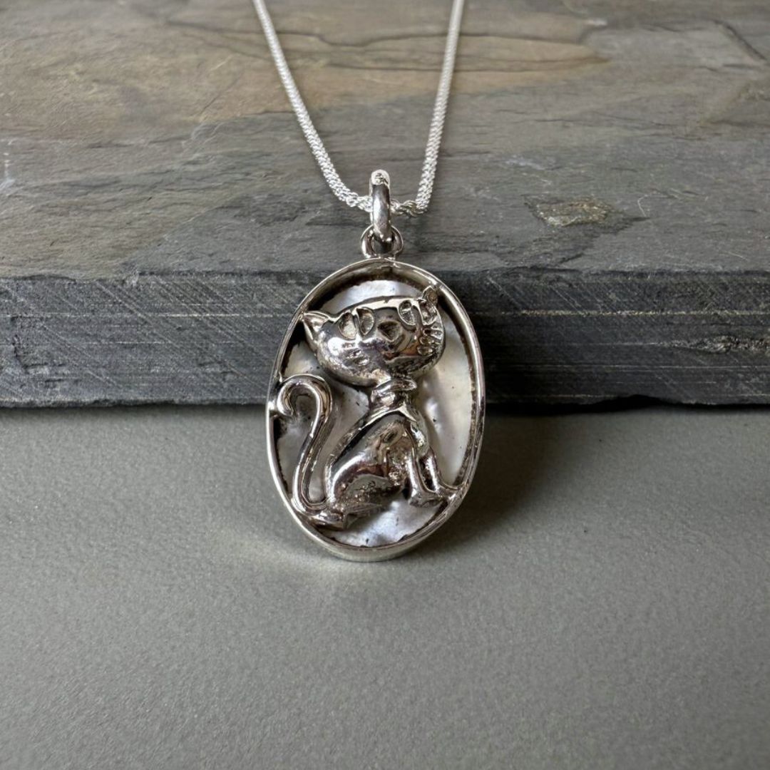 Meow Magic- 925 sterling Silver Pendant