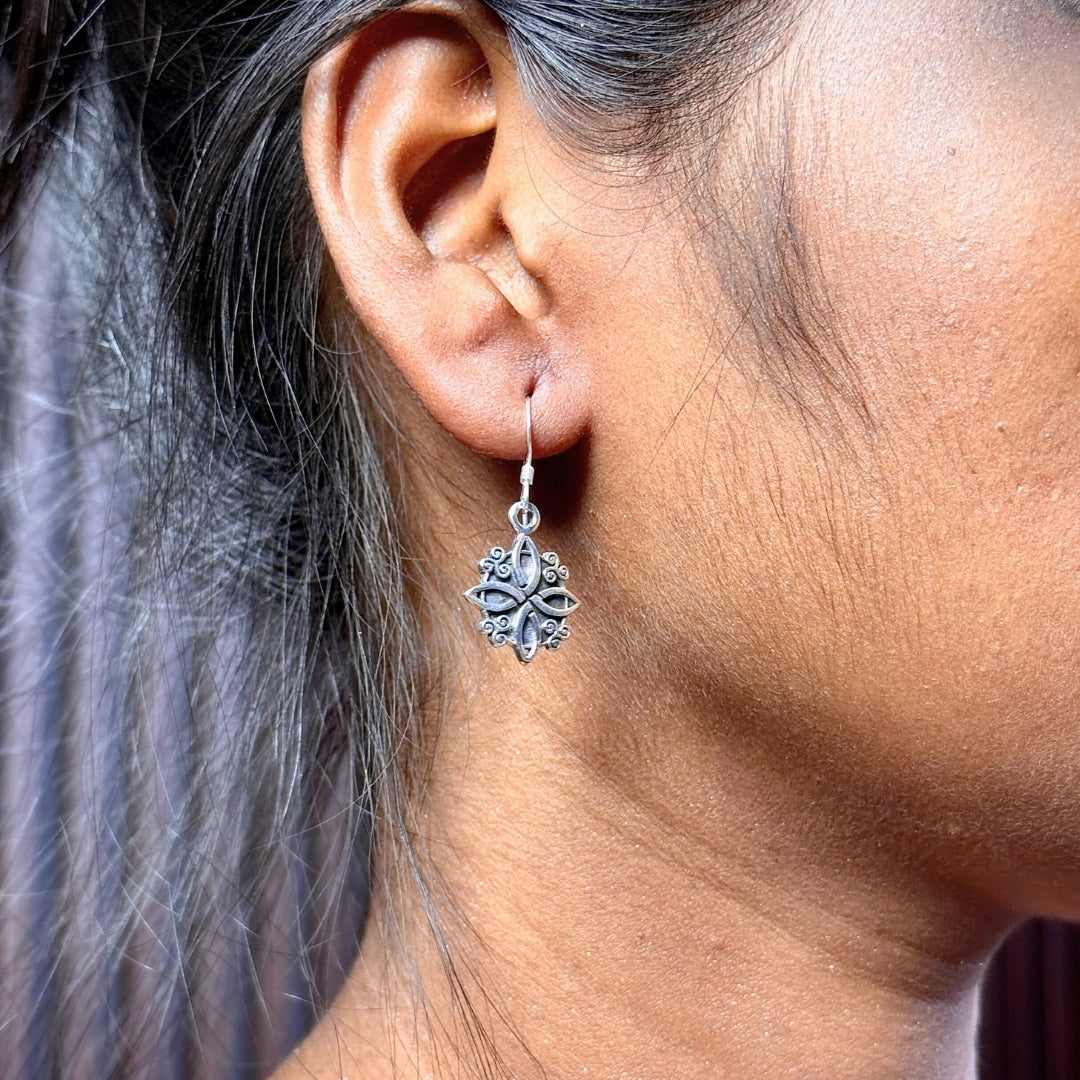 WITCH KNOT 925 Silver Earings-protection,power,wisdom