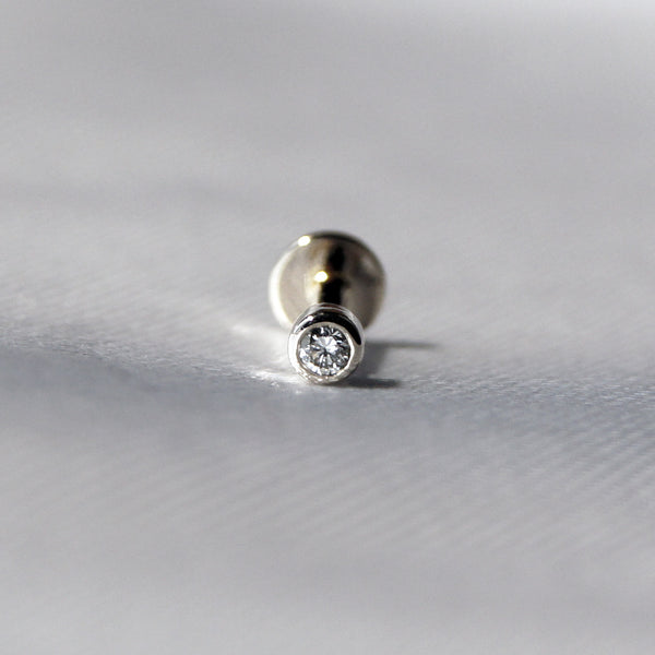 white sapphire - Silver Nose Stud