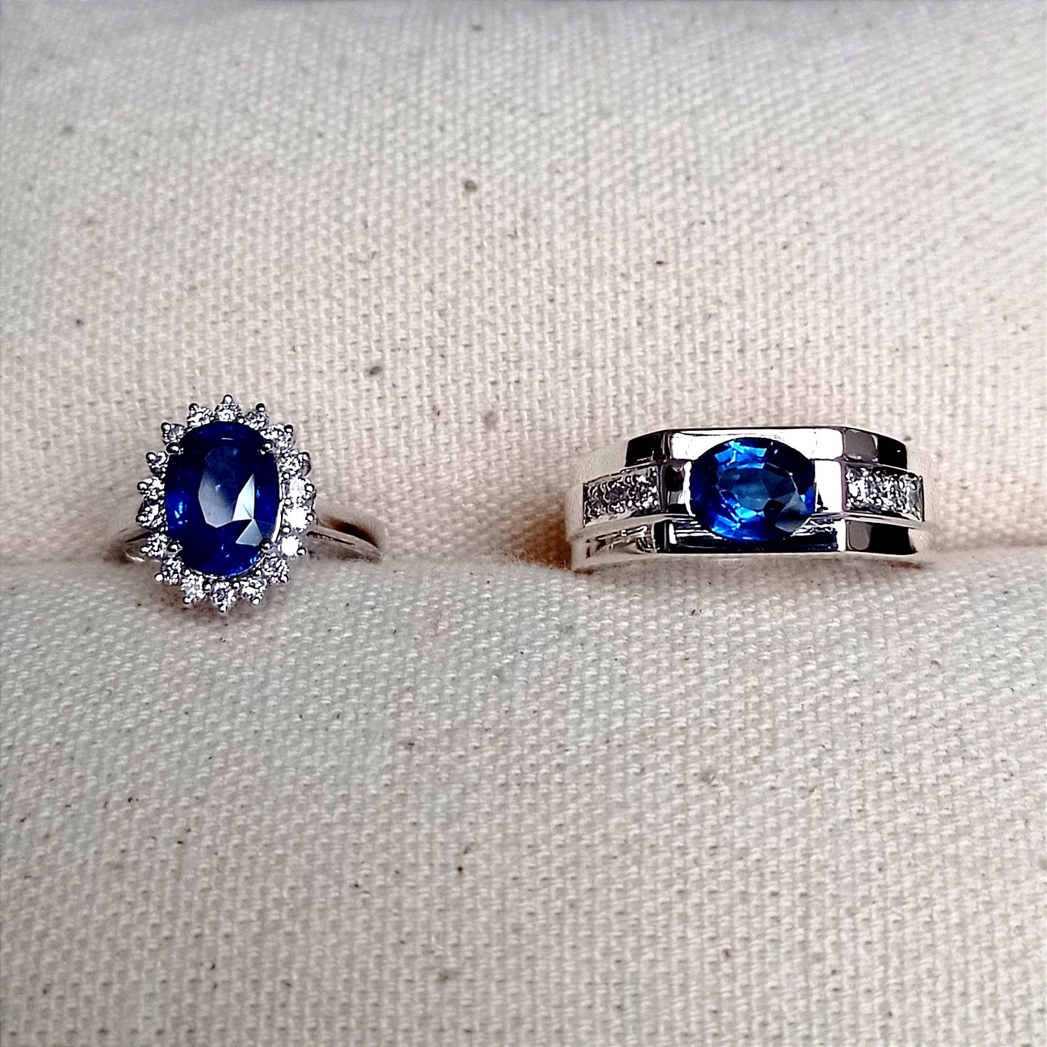 Noble Oval Couple Rings